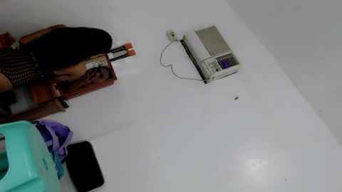 call_me_taylor online show from August 8, 9:09 am
