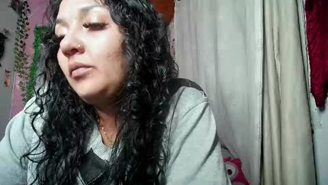 paula online show from July 31, 5:25 am