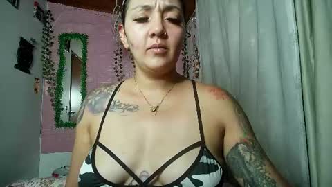 paula online show from August 1, 3:01 am