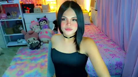 Mia online show from August 11, 7:21 am