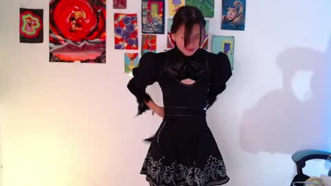 callmebluee online show from June 23, 11:50 pm