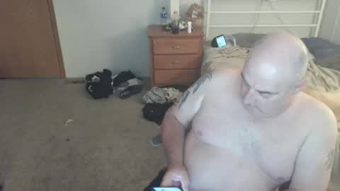 calvin420420 online show from July 3, 12:56 am