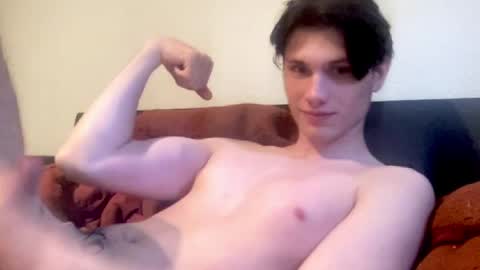 calvin_win online show from May 28, 6:00 pm