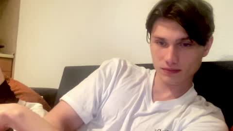 calvin_win online show from June 3, 9:07 pm