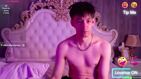 calvinchapman online show from August 13, 10:51 am