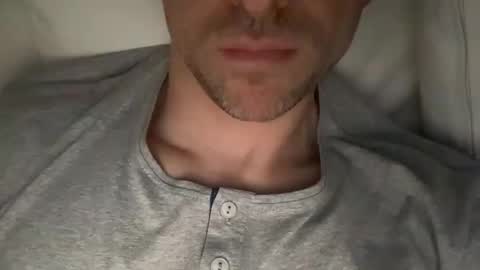 calvinzz online show from April 14, 12:01 pm