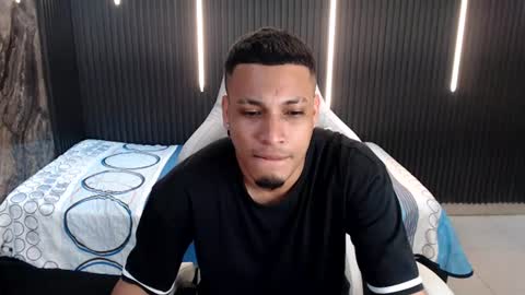cam_xman online show from August 6, 2:43 am