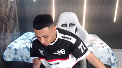 cam_xman online show from August 8, 5:40 am