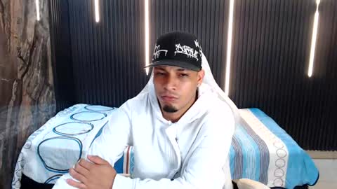 cam_xman online show from August 12, 2:25 am