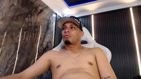 cam_xman online show from August 15, 5:22 am