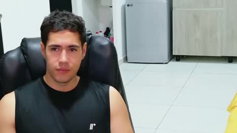 camara110 online show from May 7, 1:51 am