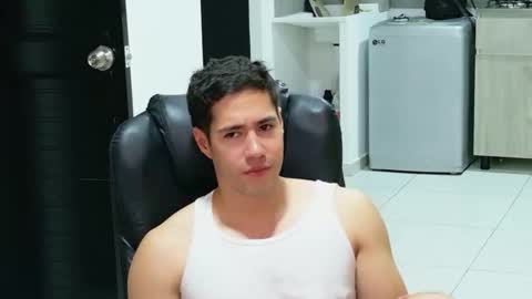camara110 online show from May 8, 12:56 am