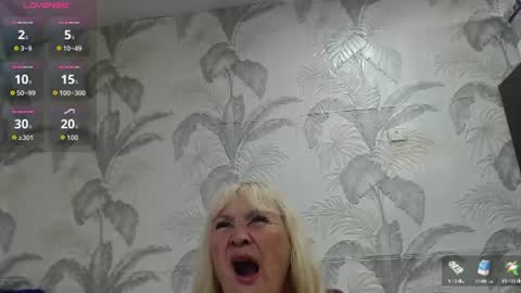 CamDiva1 online show from July 22, 2:52 pm