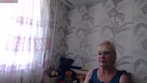 CamDiva1 online show from August 3, 5:58 am