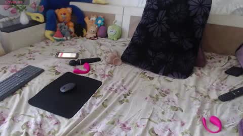 CamDiva1 online show from August 4, 11:07 am