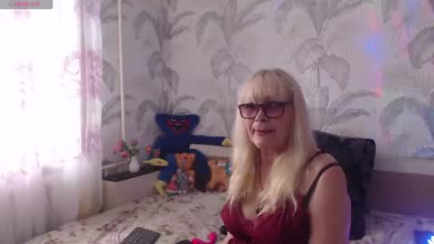 CamDiva1 online show from August 6, 7:51 am