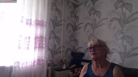 CamDiva1 online show from August 7, 10:37 am
