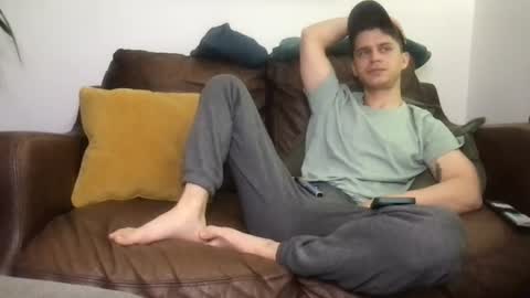 camdoattitude online show from August 8, 11:43 am