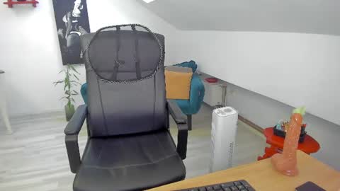 Camelia online show from July 17, 4:56 am