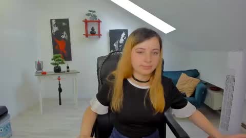Camelia online show from July 17, 1:22 pm