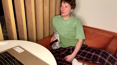 cameron_crowly online show from June 10, 5:20 pm