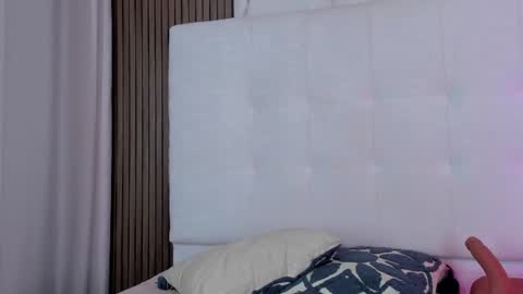cami_adamss online show from July 24, 1:03 pm