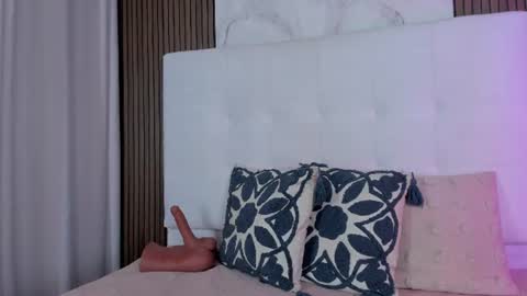 cami_adamss online show from July 25, 11:36 am