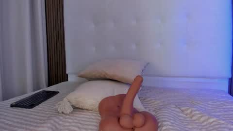 cami_adamss online show from July 31, 12:55 pm