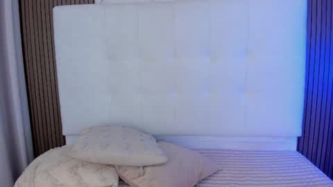cami_adamss online show from August 3, 11:50 am