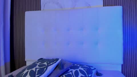 cami_adamss online show from August 6, 11:53 am