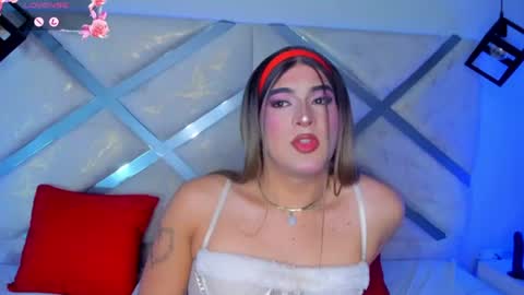 cami_rouxx online show from August 7, 12:10 am