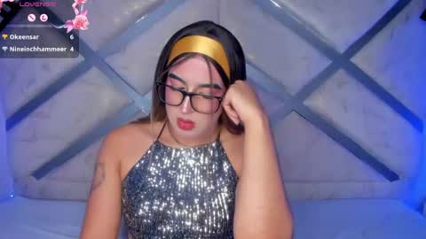 cami_rouxx online show from August 8, 8:14 am
