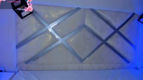 cami_rouxx online show from August 12, 2:14 am