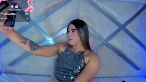 cami_rouxx online show from August 12, 8:49 am