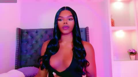 camiestrada online show from February 21, 5:38 am
