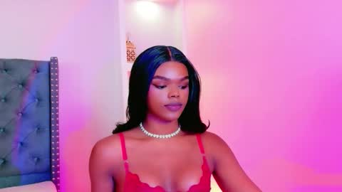 camiestrada online show from March 3, 12:40 am