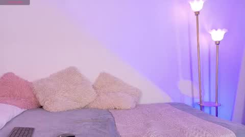 camii_sweett2 online show from April 15, 2:40 am