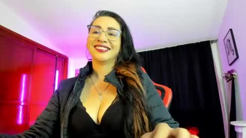 camila_bj online show from July 15, 5:30 am