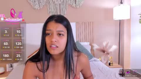 camila_bustamante_ online show from August 1, 9:43 pm