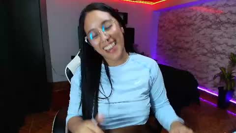 Camila Roose online show from August 10, 3:30 am