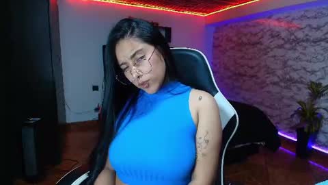 Camila Roose online show from August 13, 1:08 am