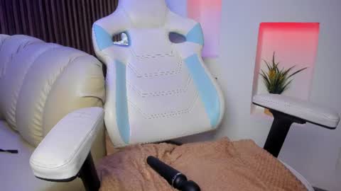 camila_martinez9 online show from August 14, 6:44 pm