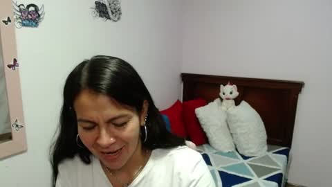 Camila Vargas online show from August 7, 5:35 pm