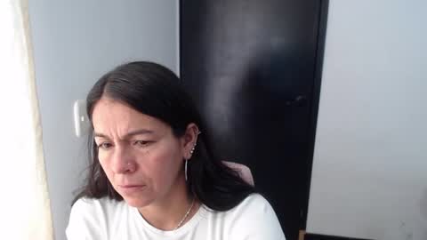Camila Vargas online show from August 15, 5:39 pm