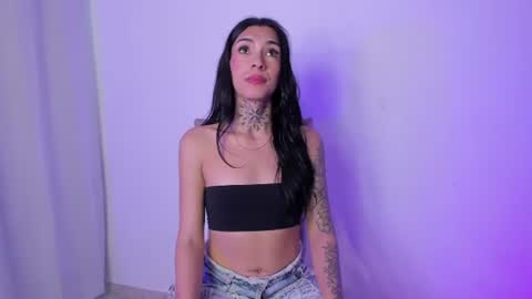   online show from July 25, 11:25 am