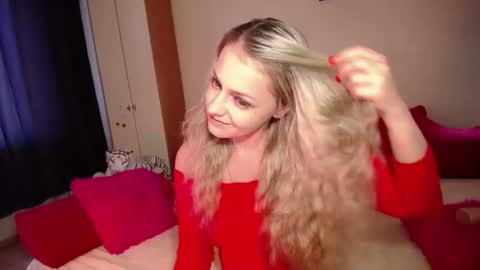 camilashine online show from August 12, 1:08 am