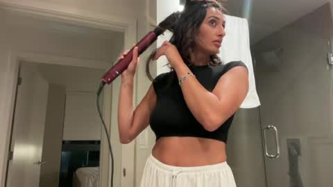 camiliakxoxo online show from July 24, 3:53 am