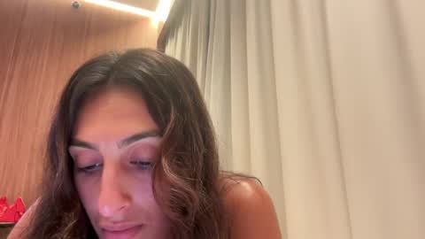camiliakxoxo online show from August 14, 9:40 pm