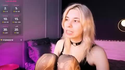 Camilla online show from August 6, 7:29 am