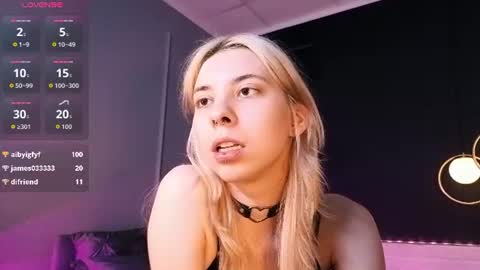 Camilla online show from August 6, 12:26 pm